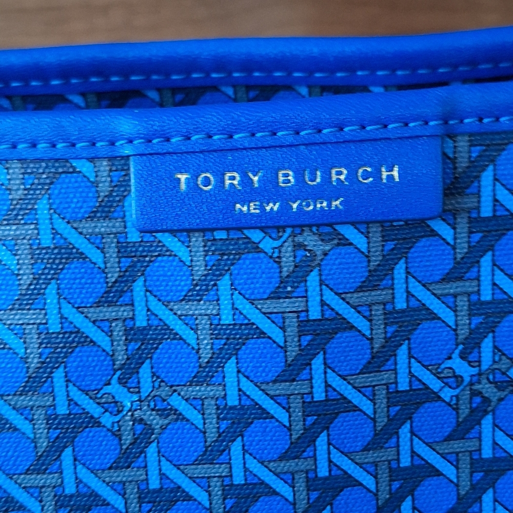 Tory Burch Mediterranean Blue Ever Ready Tote Bag - Picture 3 of 16